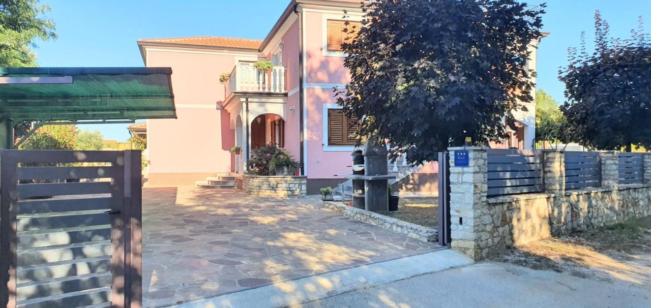 Apartmani Radmila Nova Vas  Bagian luar foto