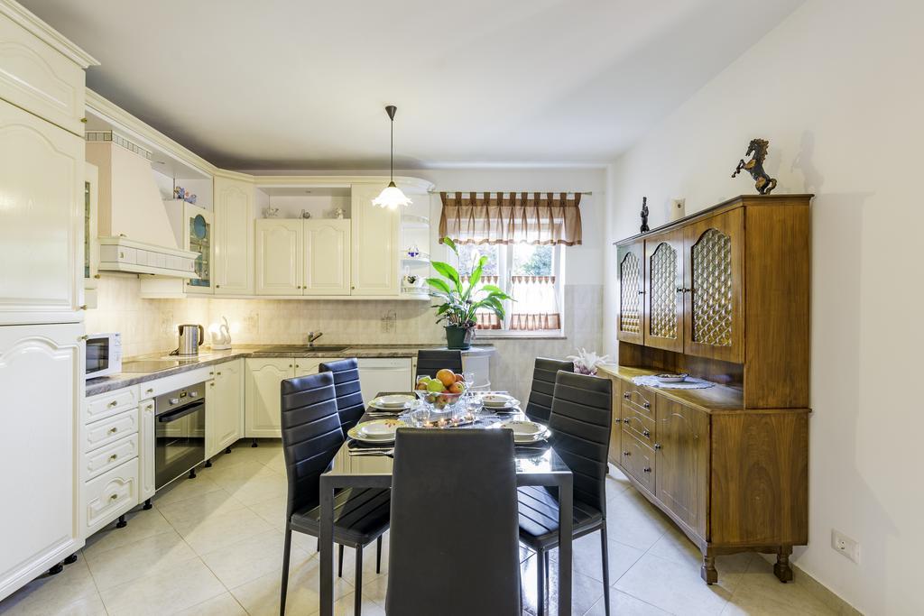 Apartmani Radmila Nova Vas  Bagian luar foto