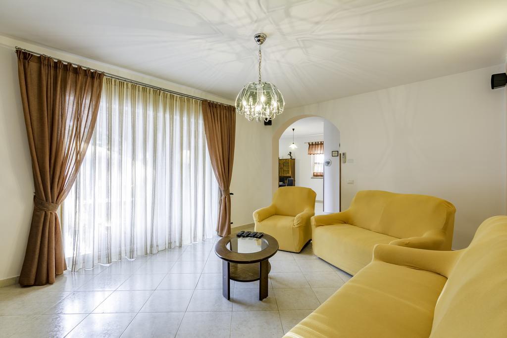 Apartmani Radmila Nova Vas  Bagian luar foto